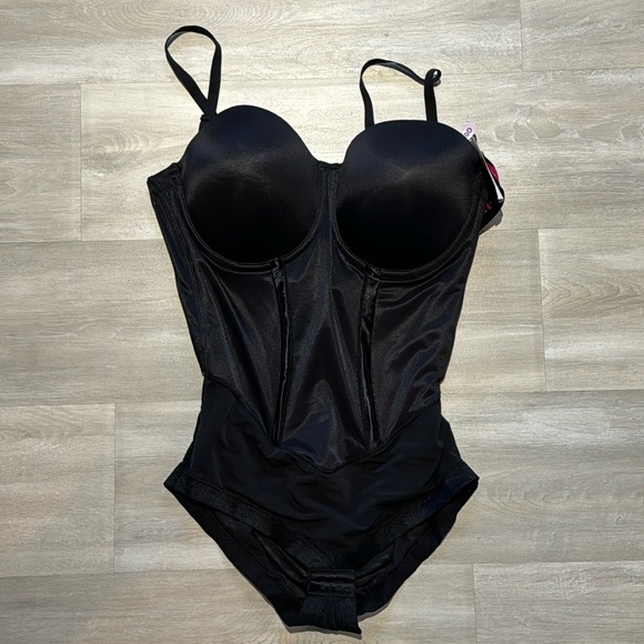 NWT Maidenform Ultra Firm Built-in Bra Body Shaper- Size 40D - Picture 2 of 7